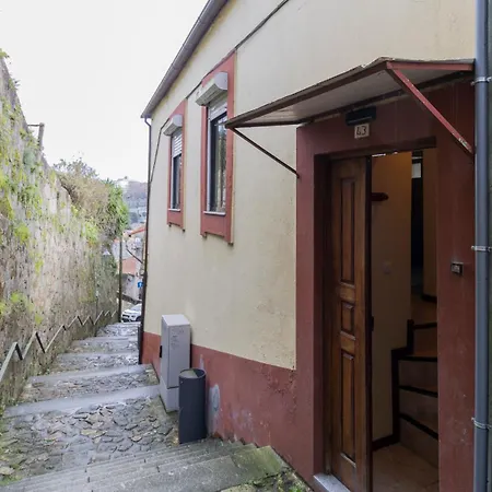 Douro River View 2Br Home By Lovelystay * Vila Nova de Gaia