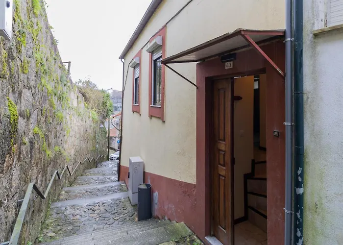 2br Near Douro River By Lovelystay * Вила-Нова-ди-Гая